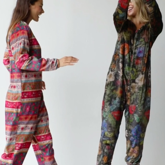 Natural Life Fleece Onesie Pajamas xl- fun, cozy, colorful - Picture 5 of 10